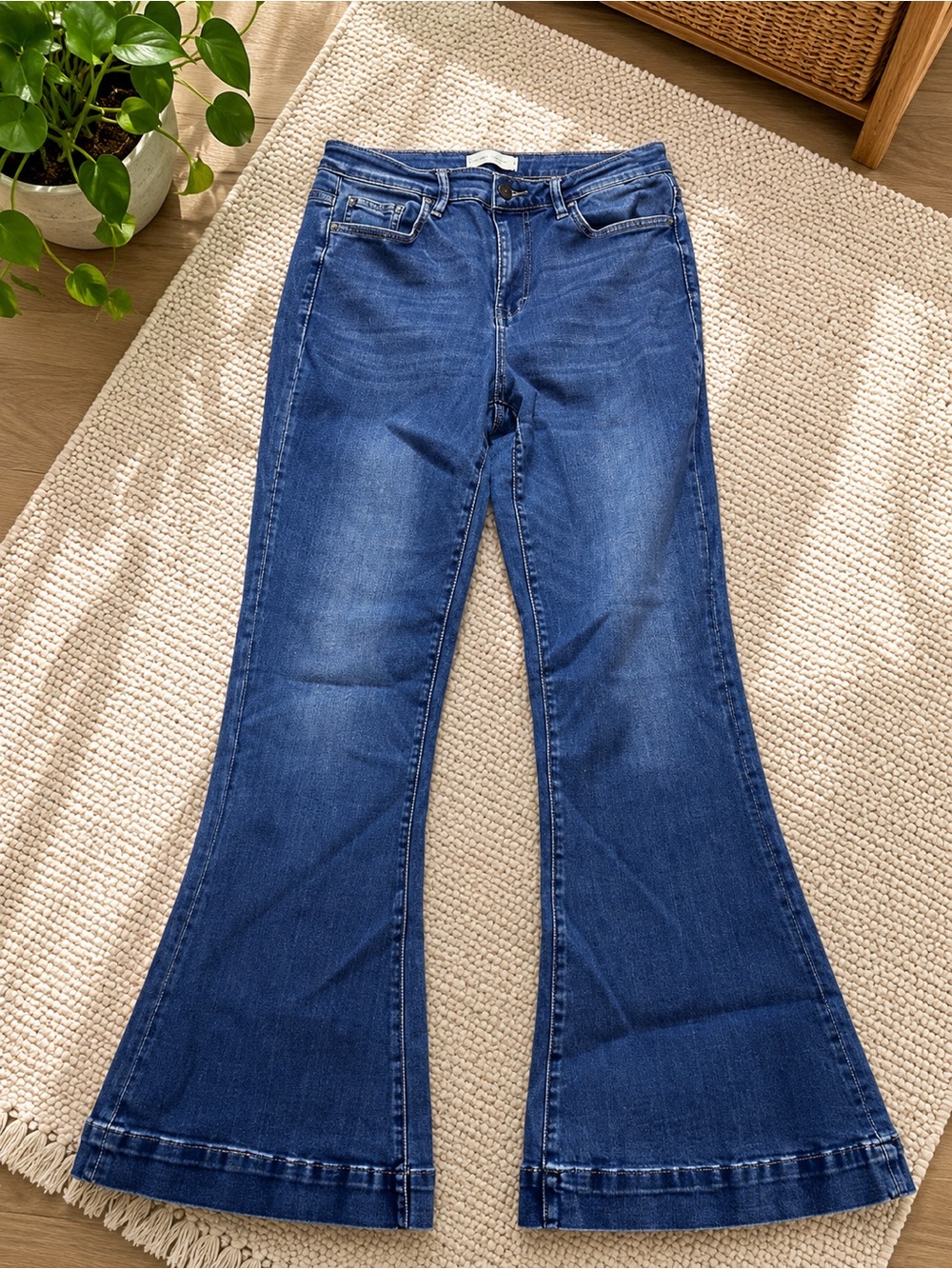 Vervet by Flying Monkey High Rise Flare Jeans Size 30 Medium Wash Denim